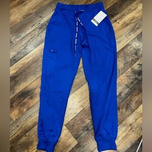 MedCouture Jogger Style Scrub Pants